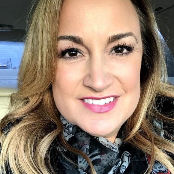 Meet your Posher, Ericka - Picture 2 of 3